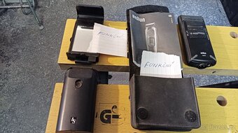 Staré funkční holící strojky. - 3