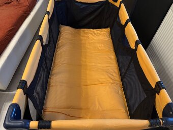 Cestovní postýlka - 3