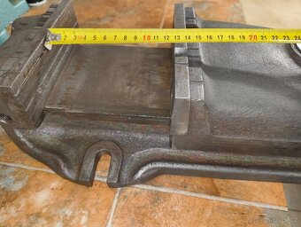 Svěrák strojní do dílny, pod frézu, vrtačku - 3