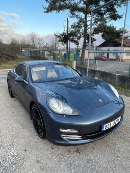 Porsche panamera 4.8i 4S(4x4) - 3