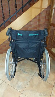 invalidní mechanický odehčený vozík ,šířka sedáku 50cm - 3
