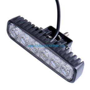 Nové LED světlo (reflektor) hranaté 18W - 3