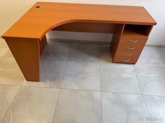 Kancelarsky stul rohovy 110,5x180,5cm se supliky - 3