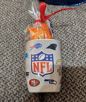 Americky fotbal NFL RUZNE VECI - 3