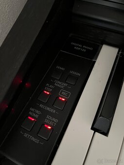 Digitální piano Kawai KDP120 - 3
