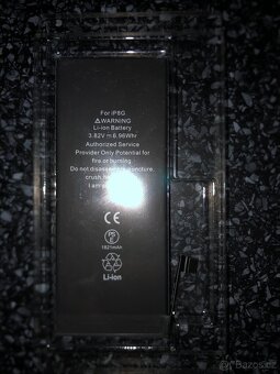 - NÁHRADNÍ DÍLY iPhone 8 - 3