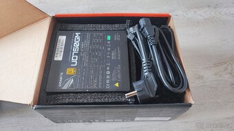 Zdroj GIGABYTE UD750GM - 750W Gold (GP-UD750GM) černý - 3