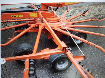 Shrnovač píce Kuhn GA 9032 - 3