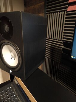 Studiové monitory Yamaha HS80M – pár - 3