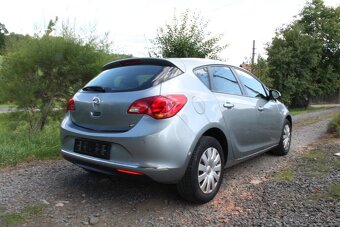 Opel Astra 1.4T 103kW, 2 x Majitel, Servisní kniha - 3