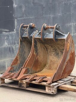 Lyžice (300/600 mm) pre Traktorbager Cukurova - 3