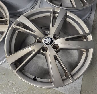 Originál 19" Audi A3 S3 RS3 5x112 VW Škoda - 3