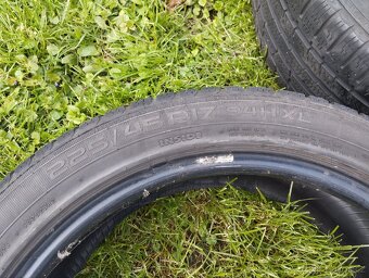 Pneu 225/45 R17 - 3