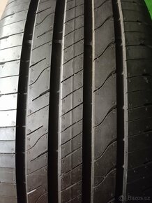 4ks nove letni 215/55/17 goodyear. - 3