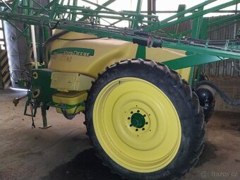 Postřikovač John Deere - 3