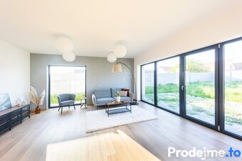 Prodej rodinného domu 4+kk, 150 m2 - Strachotice - 3