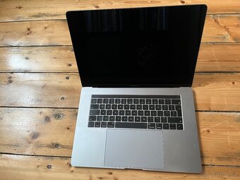 MacBook 15” 2018 - 3