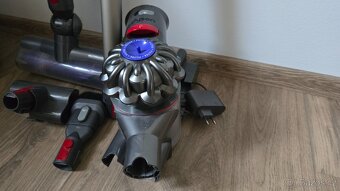 Dyson V8 Animal - 3