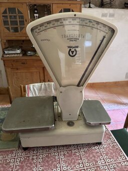 Retro váha - 3