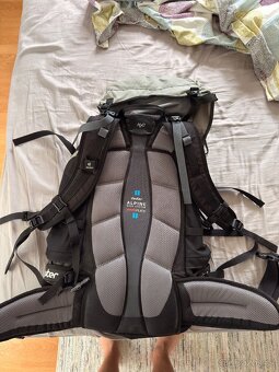 Prodám batoh Deuter Guide 45+ - 3