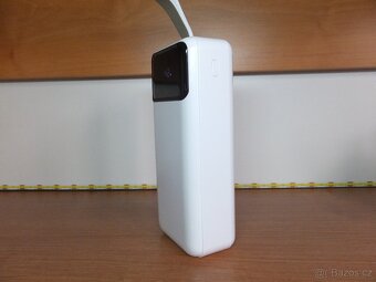 30000mAh powerbanka se svítilnou, zn.Hinne 22.5W. - 3