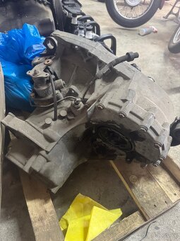 Motor +převodovka Transportér t4 2,5Tdi acv - 3