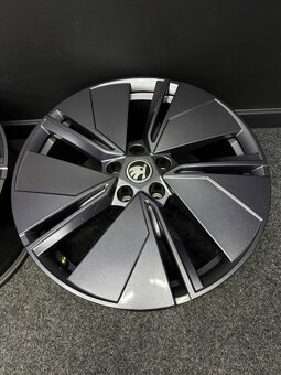 Alu SKODA ENYAQ 5x112 19” 5LA601025A - 3