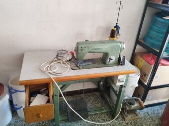 Šicí stroj - 3