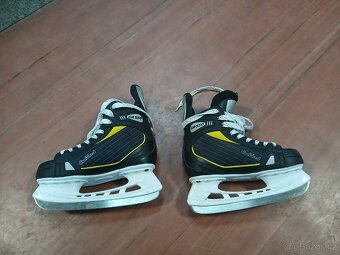 Brusle Crowned vel.39 - 3