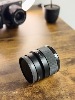 Sony FE 50mm 1.8 - 3