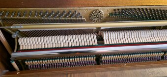 Piano Rösler - Petrof - Dub - 3