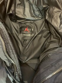 Péřová bunda Jordan velikost M - 3