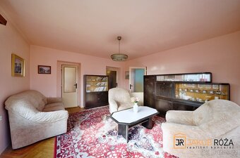 Prodej rodinného domu 238 m², pozemek 692 m² - 3