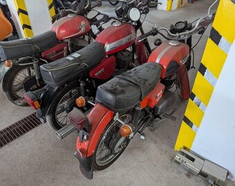 JAWA 638 - 1986 JAWA 634 - 1983 JAWA - CZ 125 - 3
