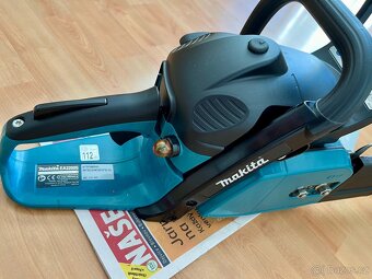 řetězová pila makita-EA3200S. - 3