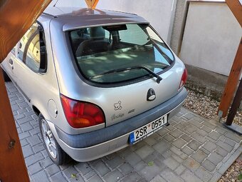 Ford Fiesta 1.25 55kw benzín - 3
