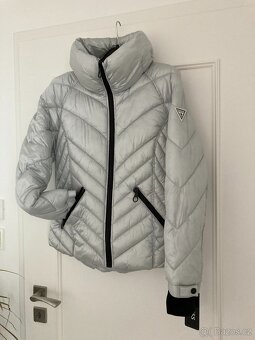 Nová dámská bunda GUESS, velikost M - 3