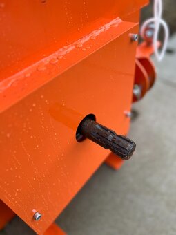 Prodám lesní naviják 2 tuny za malotraktor, platí do smazání - 3