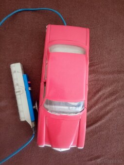 STARÁ HRAČKA NA BOWDEN S OVLADAČEM MERCEDES - 3