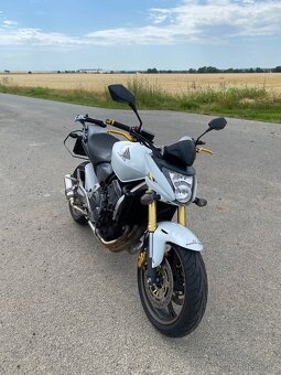Honda CB600F - 3
