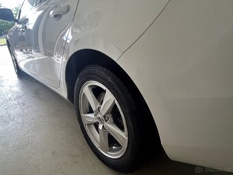 Volvo V40 2.0 benzin 90kw 59.000Km - 3