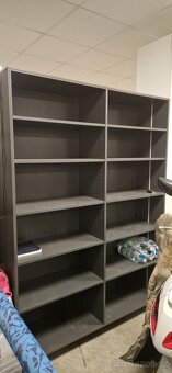 Skříň, nebo knihovna - 3