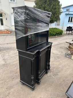 Starý kredenc vitrína - 3