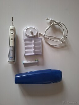 Zubní kartáček Oral B - 3