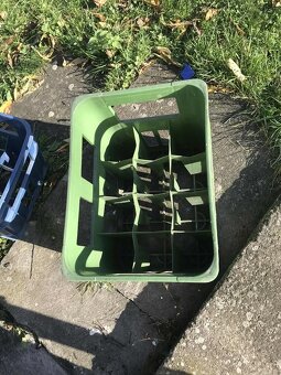 staré přepravky basy plastové na pivo a jiné 30kč/ks-Opočno - 3