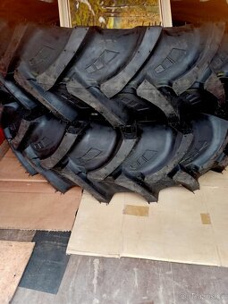 Pneumatiky 14,9-28 +duše - 3