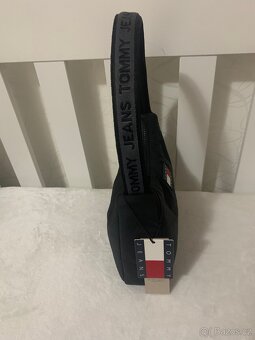 Nová značková kabelka - 3