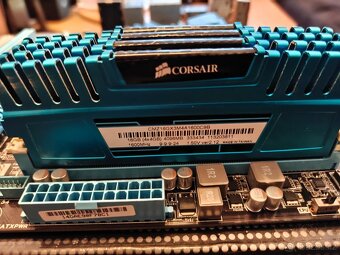 ASUS P8Z68-V PRO (intel Z68) + i5 2500K - 3