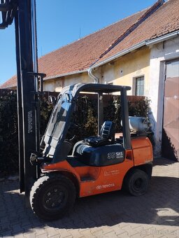 Vysokozdvižný vozík Toyota 02-7FGJF35 LPG - 3