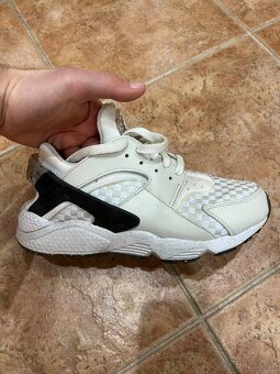 Nike Huarache vel. 40,5 - UK 6,5 - 3